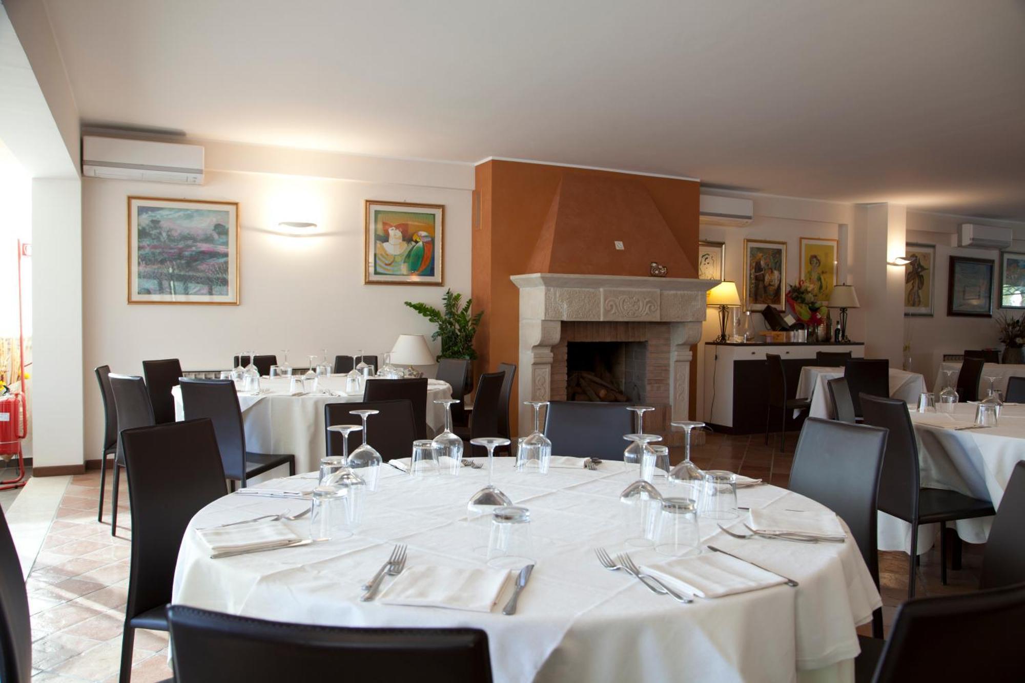 Queen Hotel San Giovanni Teatino Kültér fotó