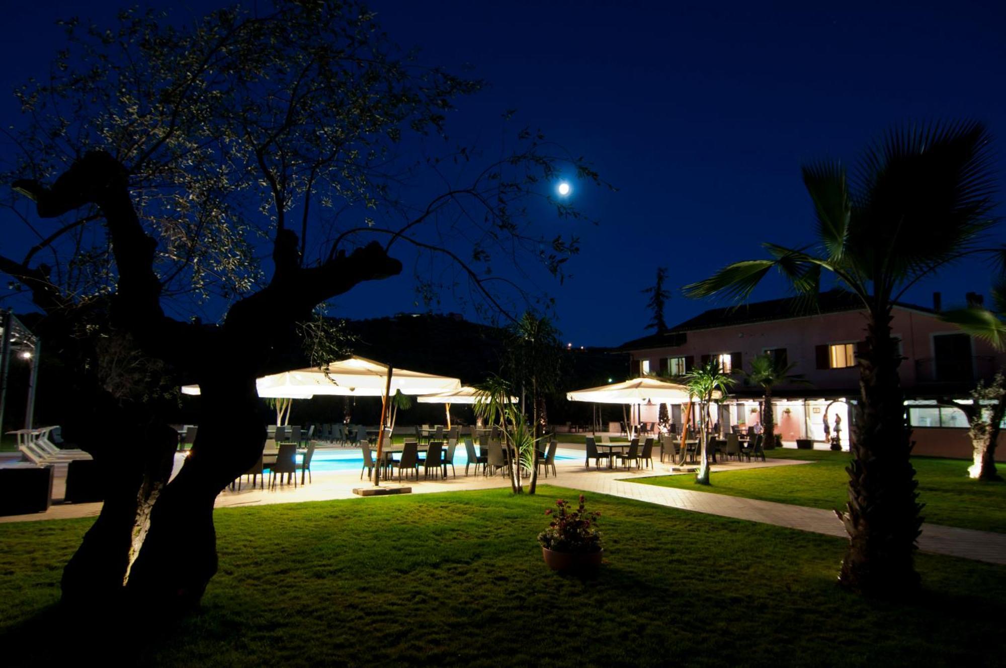 Queen Hotel San Giovanni Teatino Kültér fotó