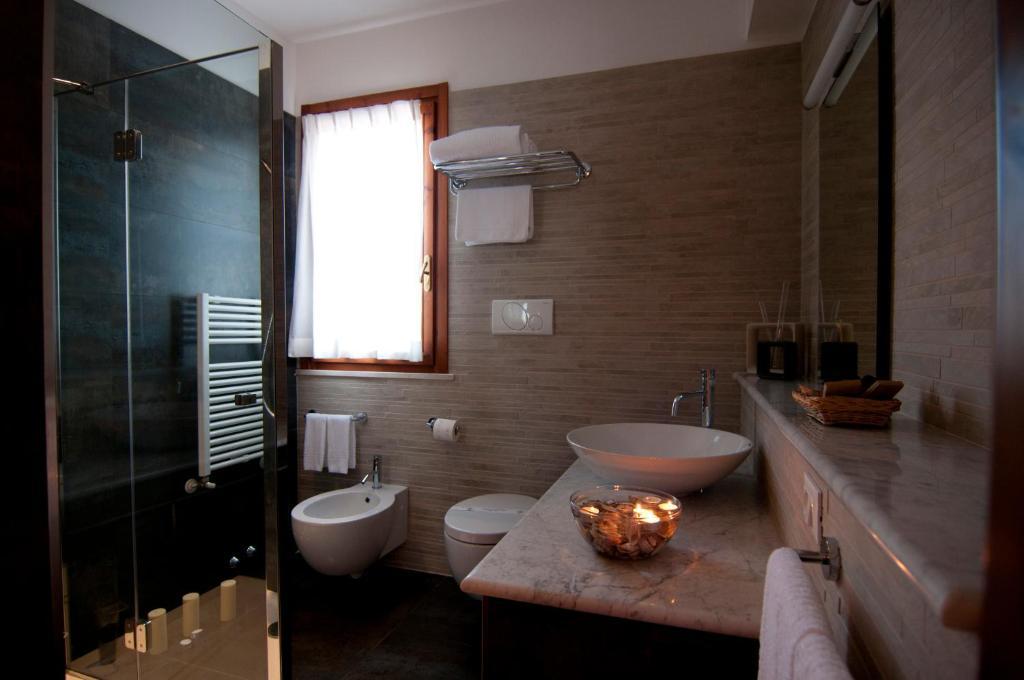 Queen Hotel San Giovanni Teatino Szoba fotó