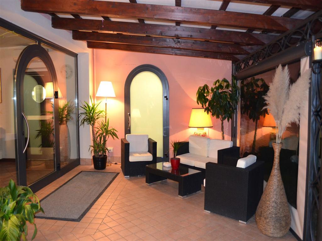 Queen Hotel San Giovanni Teatino Kültér fotó