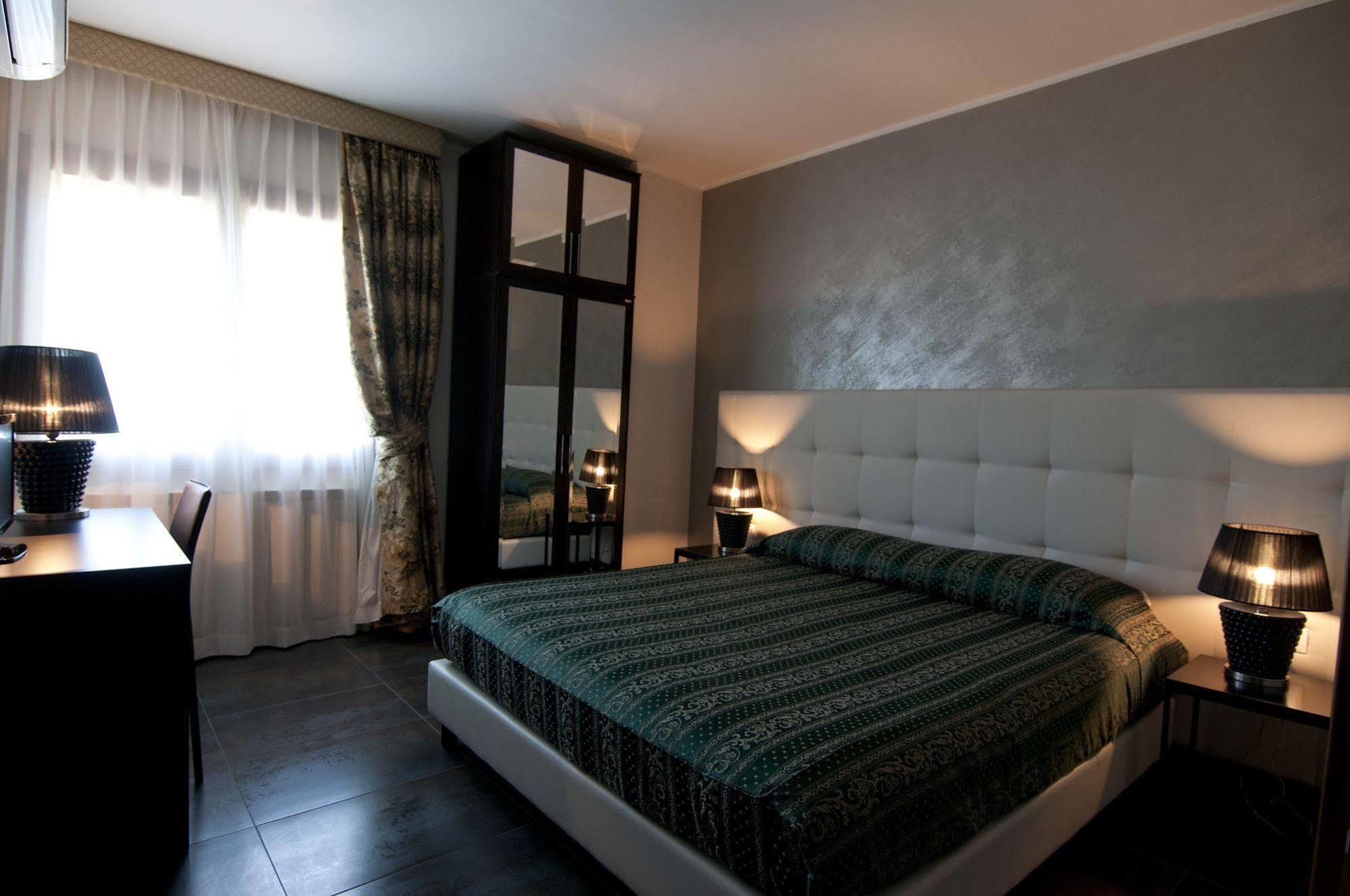 Queen Hotel San Giovanni Teatino Kültér fotó